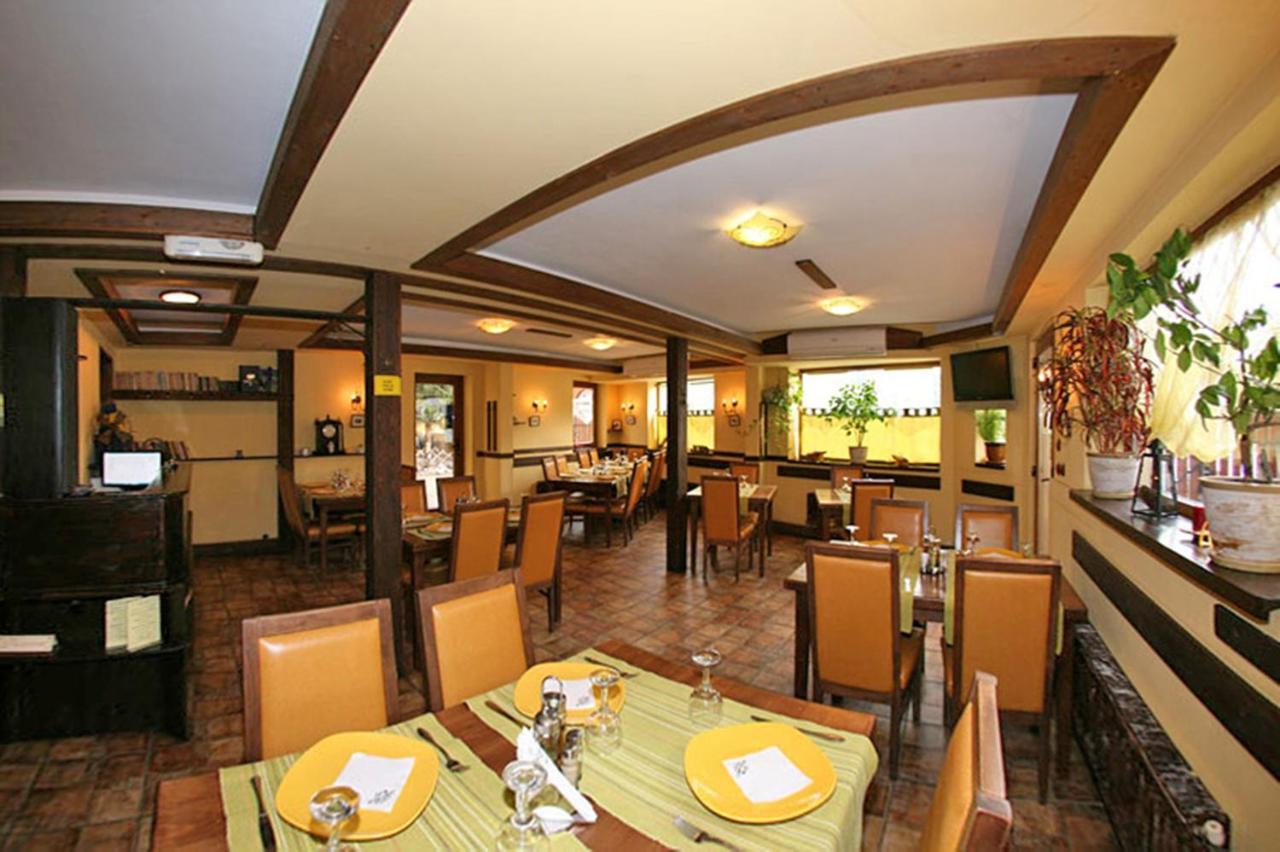 Casa Mica Guesthouse Bucureşti Ngoại thất bức ảnh