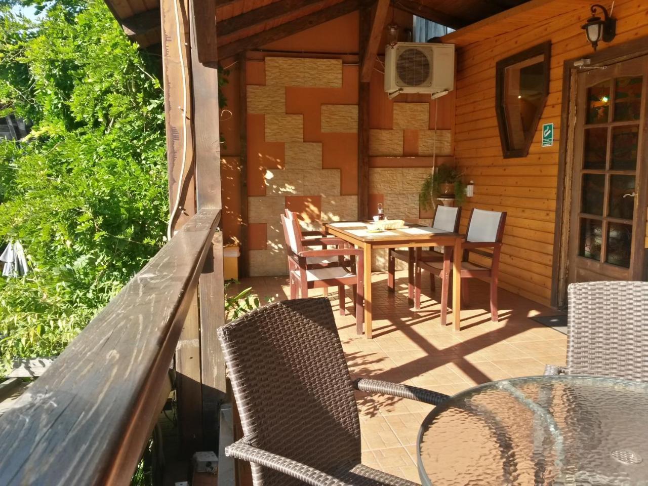 Casa Mica Guesthouse Bucureşti Ngoại thất bức ảnh