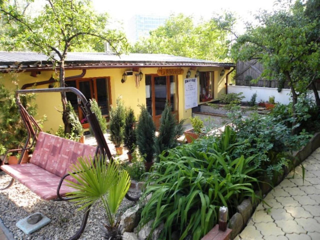 Casa Mica Guesthouse Bucureşti Ngoại thất bức ảnh