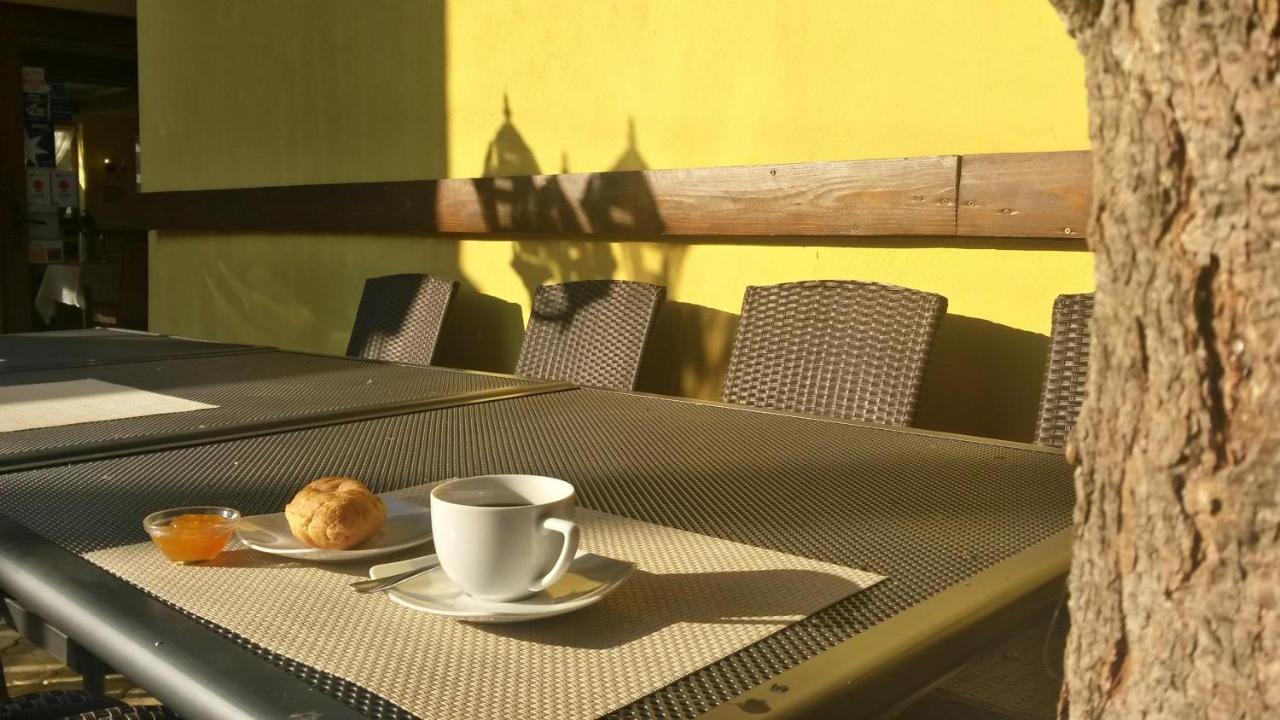 Casa Mica Guesthouse Bucureşti Ngoại thất bức ảnh