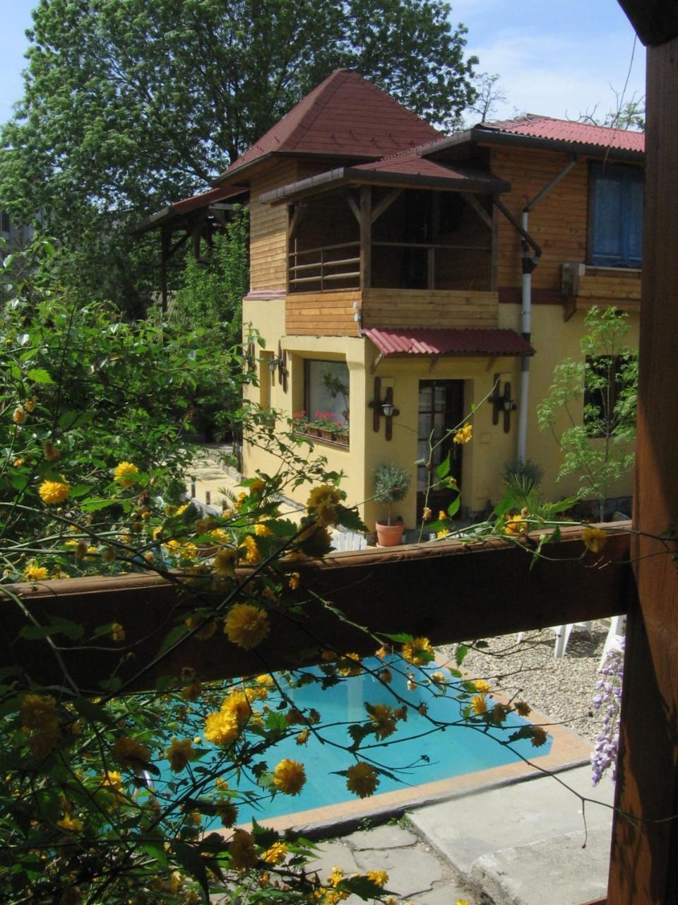 Casa Mica Guesthouse Bucureşti Ngoại thất bức ảnh