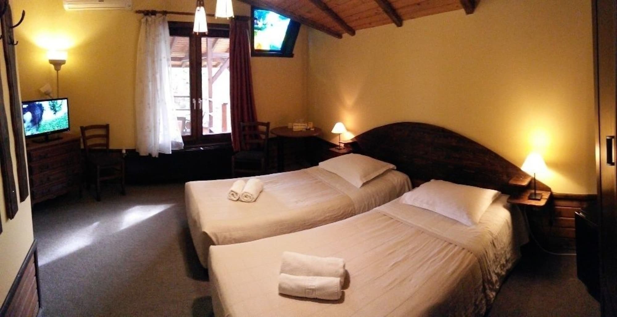 Casa Mica Guesthouse Bucureşti Ngoại thất bức ảnh