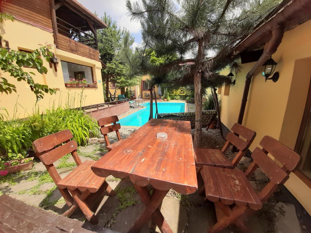 Casa Mica Guesthouse Bucureşti Ngoại thất bức ảnh