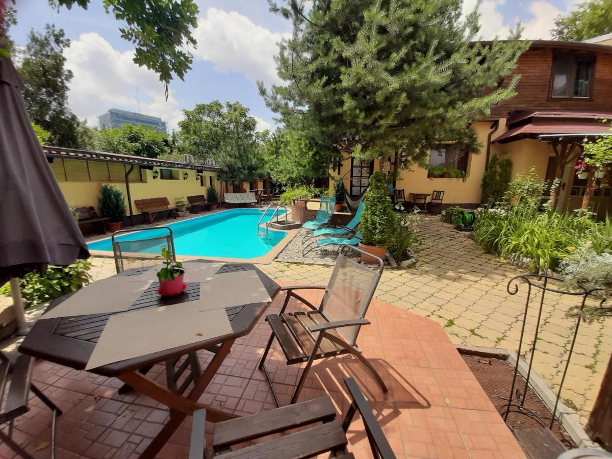 Casa Mica Guesthouse Bucureşti Ngoại thất bức ảnh